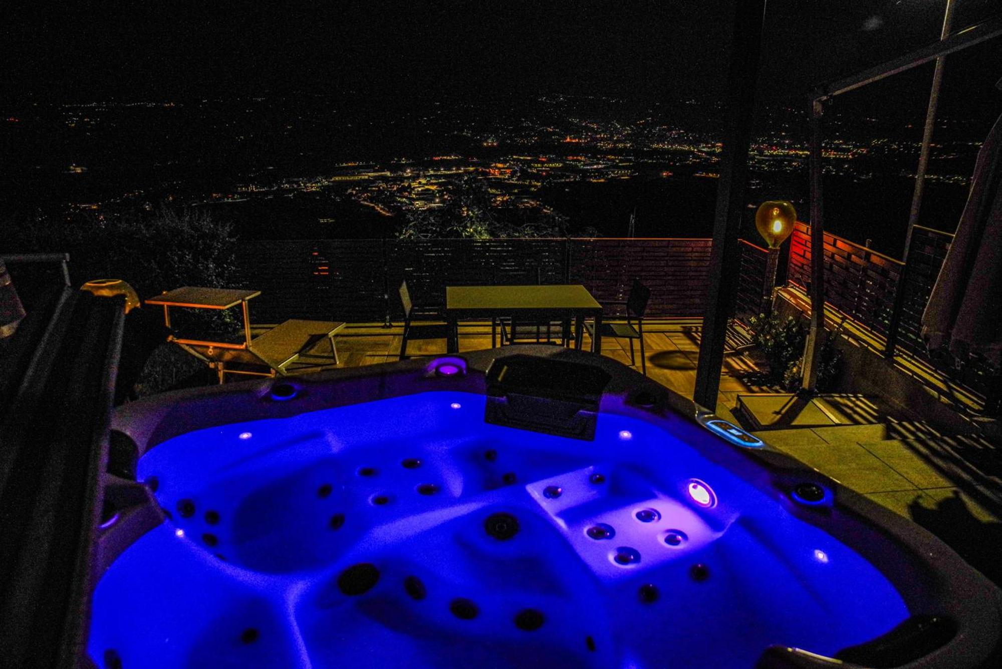 Vista Langhe - Cerratohouses Guarene Extérieur photo
